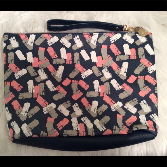 Dabney Lee medium sized cosmetic bag with wristlet - Picture 6 of 6